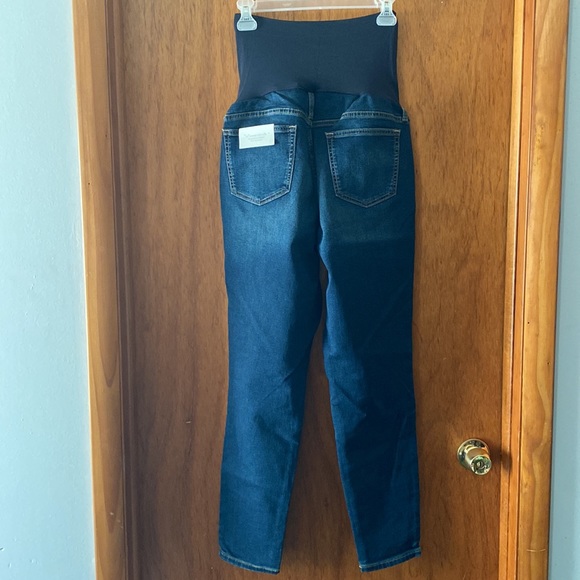 A:Glow Maternity Full Belly Panel Jeggings - Picture 2 of 4